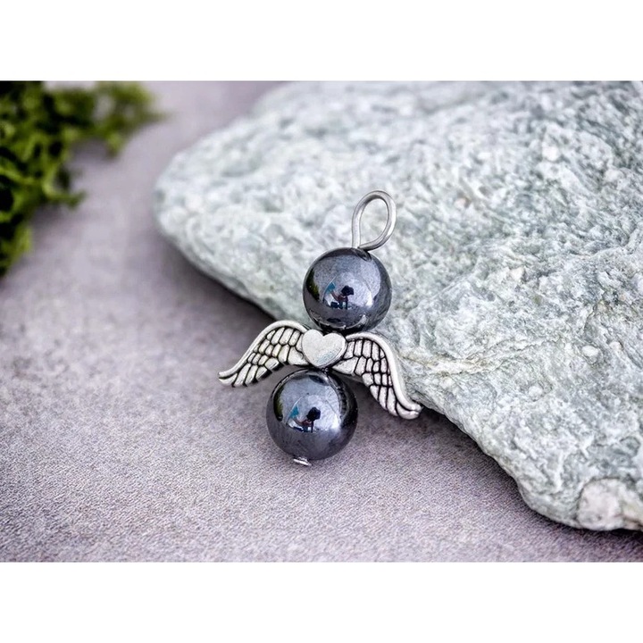 Bátorság Talizmánja hematit angyal ásvány medál