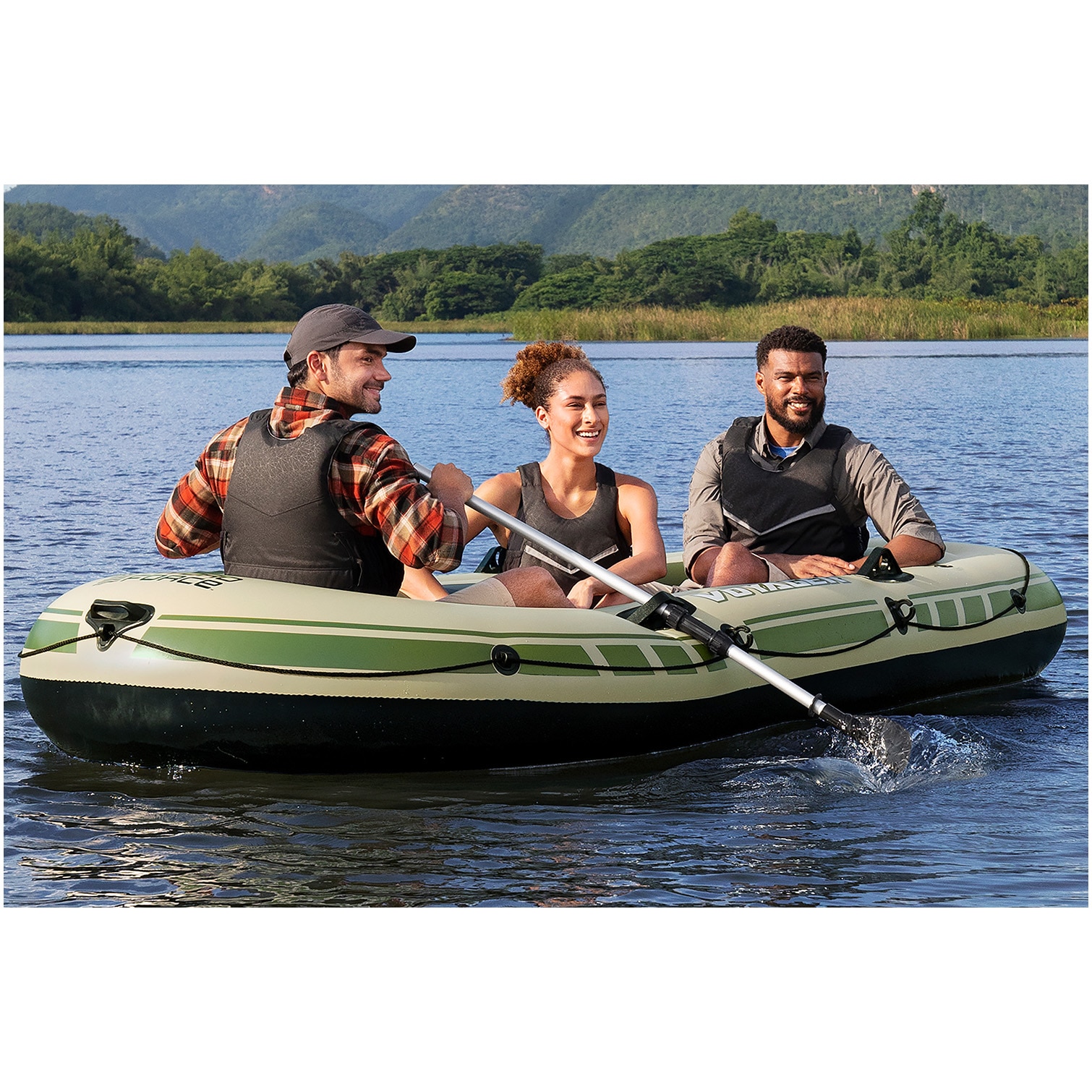 Bateau Gonflable Voyager™ X3 Set Hydro-Force™, 294 x 137 cm, 3 Adultes 360 kg, 2 pagaies, Un Sac de Transport et de Rangement et Une Pompe à air Bateau Gonflable Voyager™ X3 Set Hydro-Force™, 294 x 137 cm, 3 Adultes 360 kg, 2 pagaies, Un Sac de Transport et de Rangement et Une Pompe à air