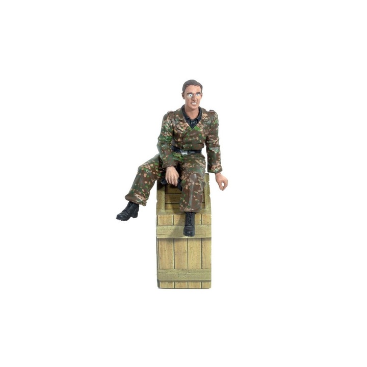 TORRO figura, német katona, kézzel festett, többszínű