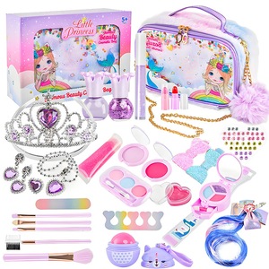 Frumusete, bijuterii si accesorii fetite