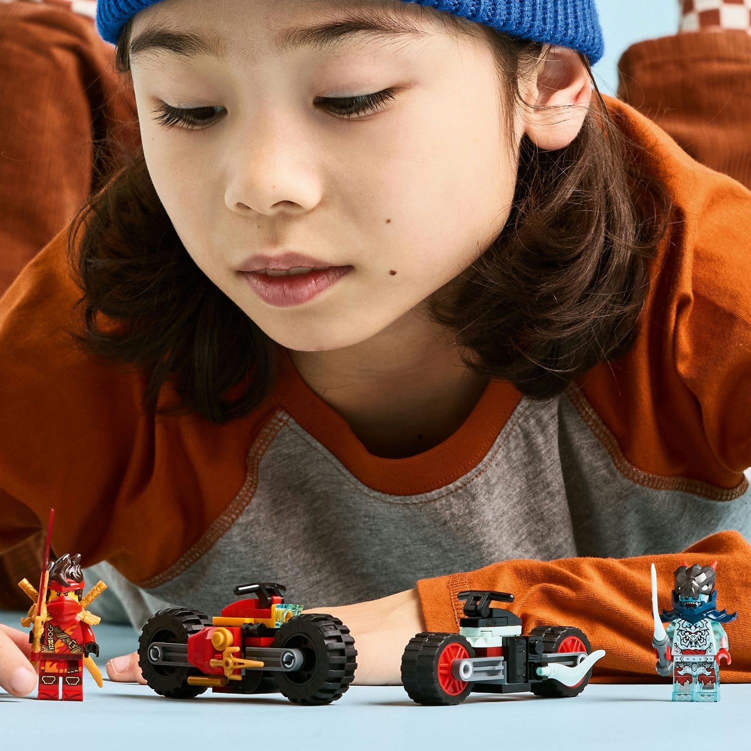 LEGO® NINJAGO® - Cursa de viteza cu motocicleta lui Kai 71838, 79