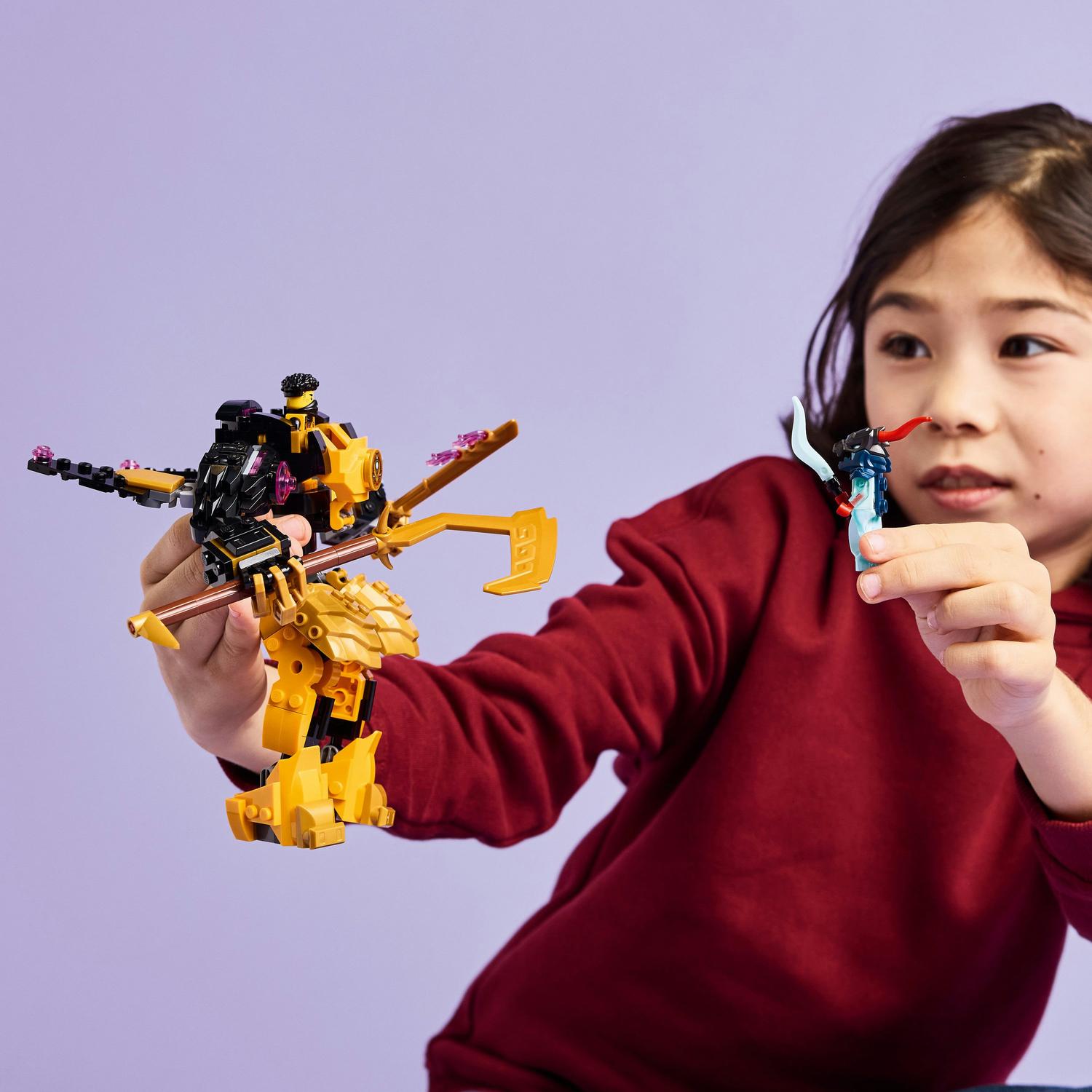 LEGO® NINJAGO® - Robotul de lupta Spinjitzu al lui Arin