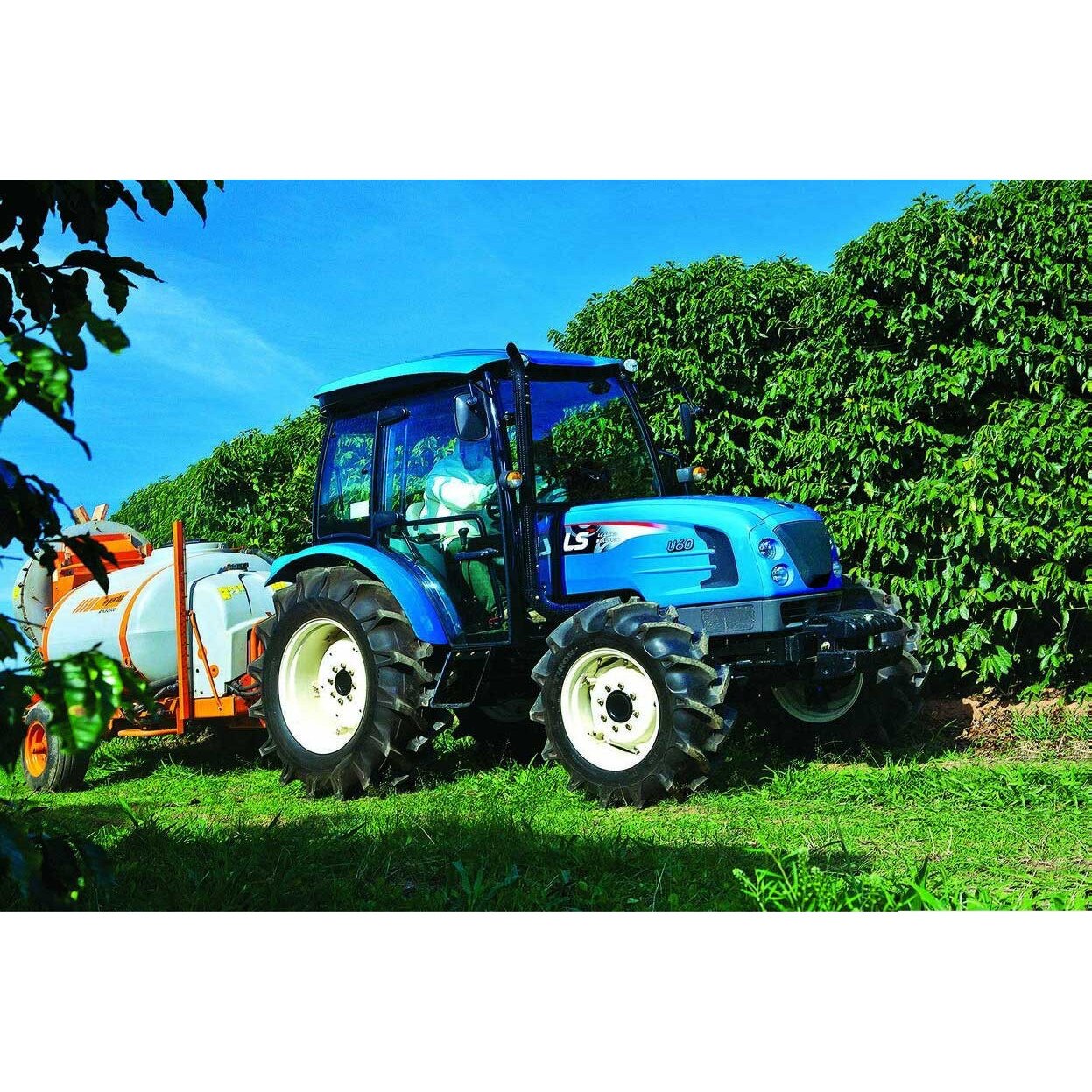 Tractor LS model U50 CAB, 47 CP - eMAG.ro