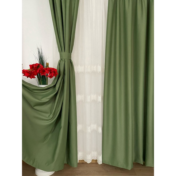 Set doua draperii blackout, culoare forest green, colectia "Monocrom Signature" by Liz Line cu rejansa 2x140x245cm - DR1314