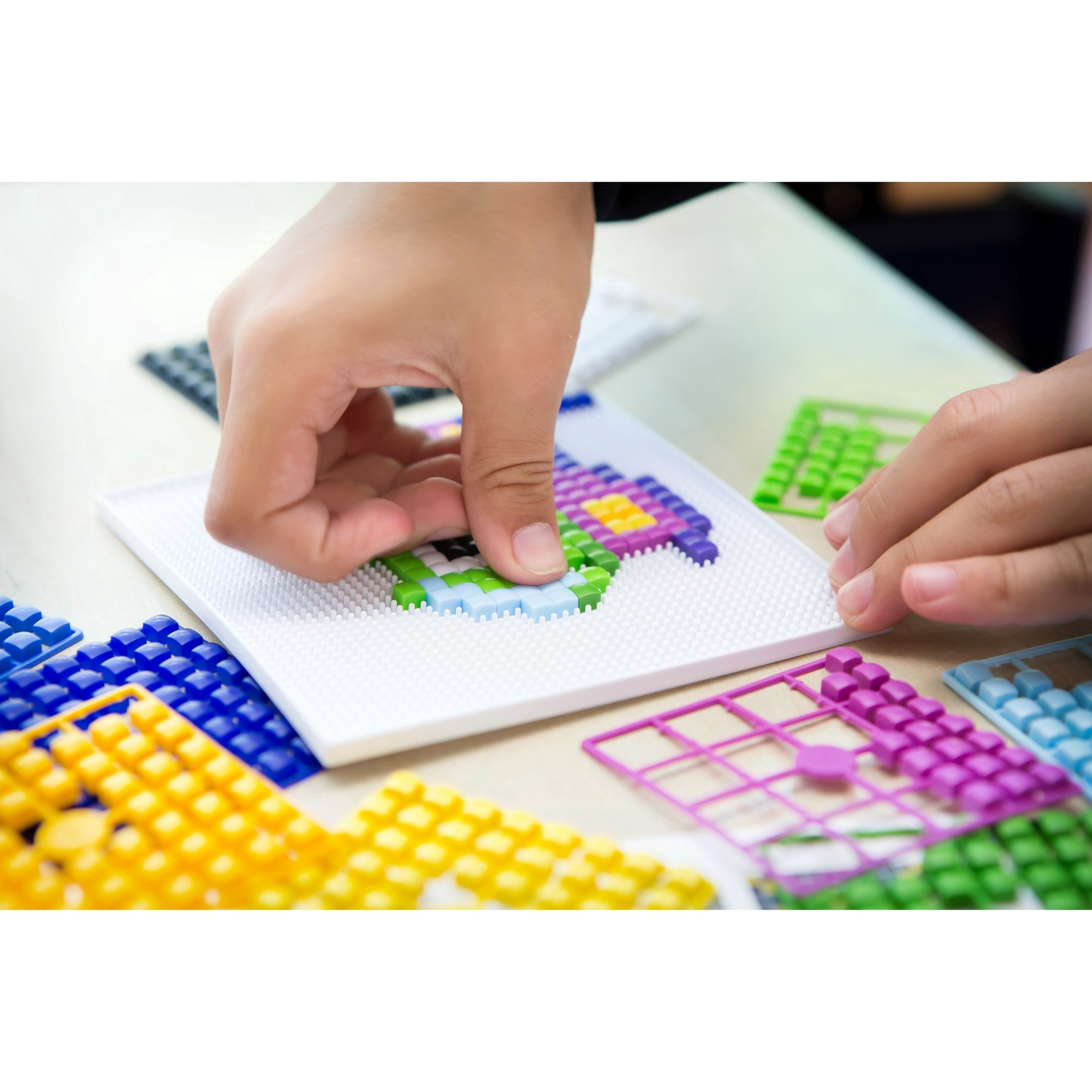 Set de start Pixehobby, Emoji, 11 x 14 Ixeli, Multicolor - eMAG.ro