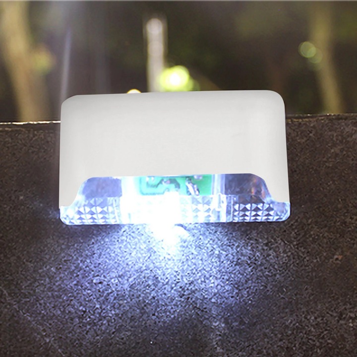Соларна лампа, градинска, 1LED, водоустойчива, топла светлина, 8x4.5x4.4см, комплект от 1 брой