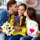 Buchet artificial 5 trandafiri, decorare pentru ziua mamei, set cu cutie cadou, multicolor, 25cm