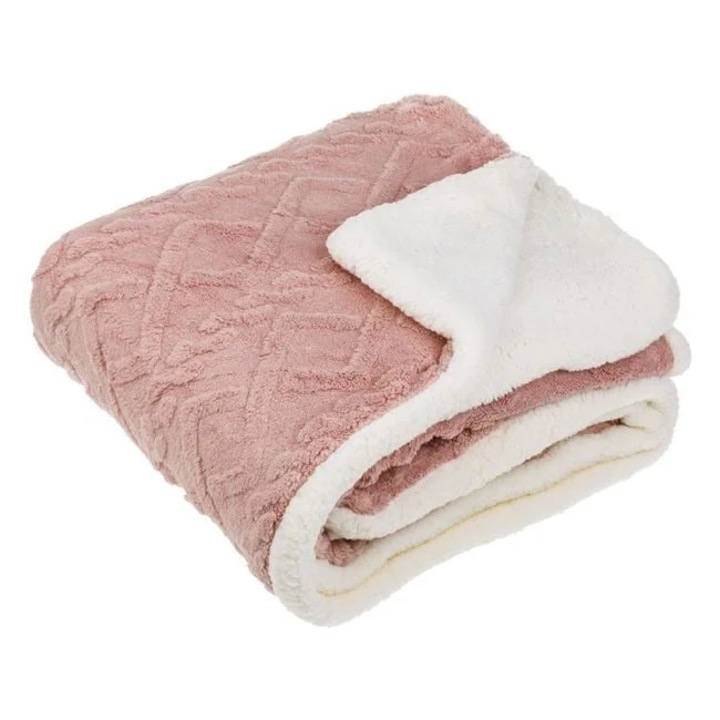 Cuvertura decorativa pentru iarna, cu doua fete catifelate, aspect de blanita cu model reliefat in romburi, 160x130 cm, roz/alb