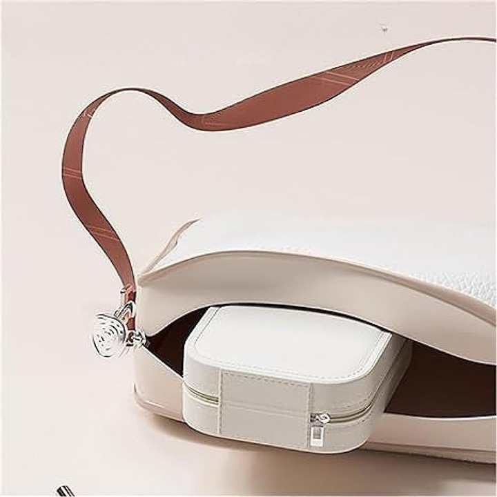 Portfard cosmetice cu oglinda led, 3 modele de lumina, Incarcare usb, baterie 1200 mah, compartimentat, imitatie piele, alb, 16.5x11.5x6 cm