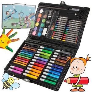 Creioane colorate si carioci