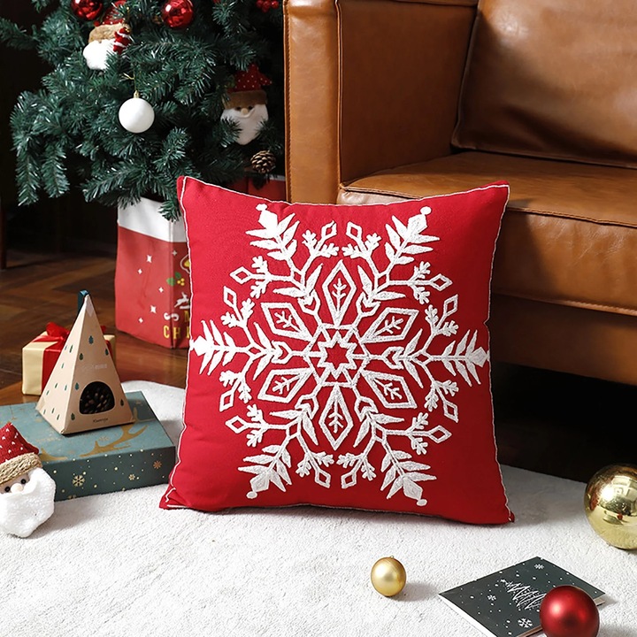 Perna decorativa YANYXR bumbac brodat ren clopotel alb 45x45cm