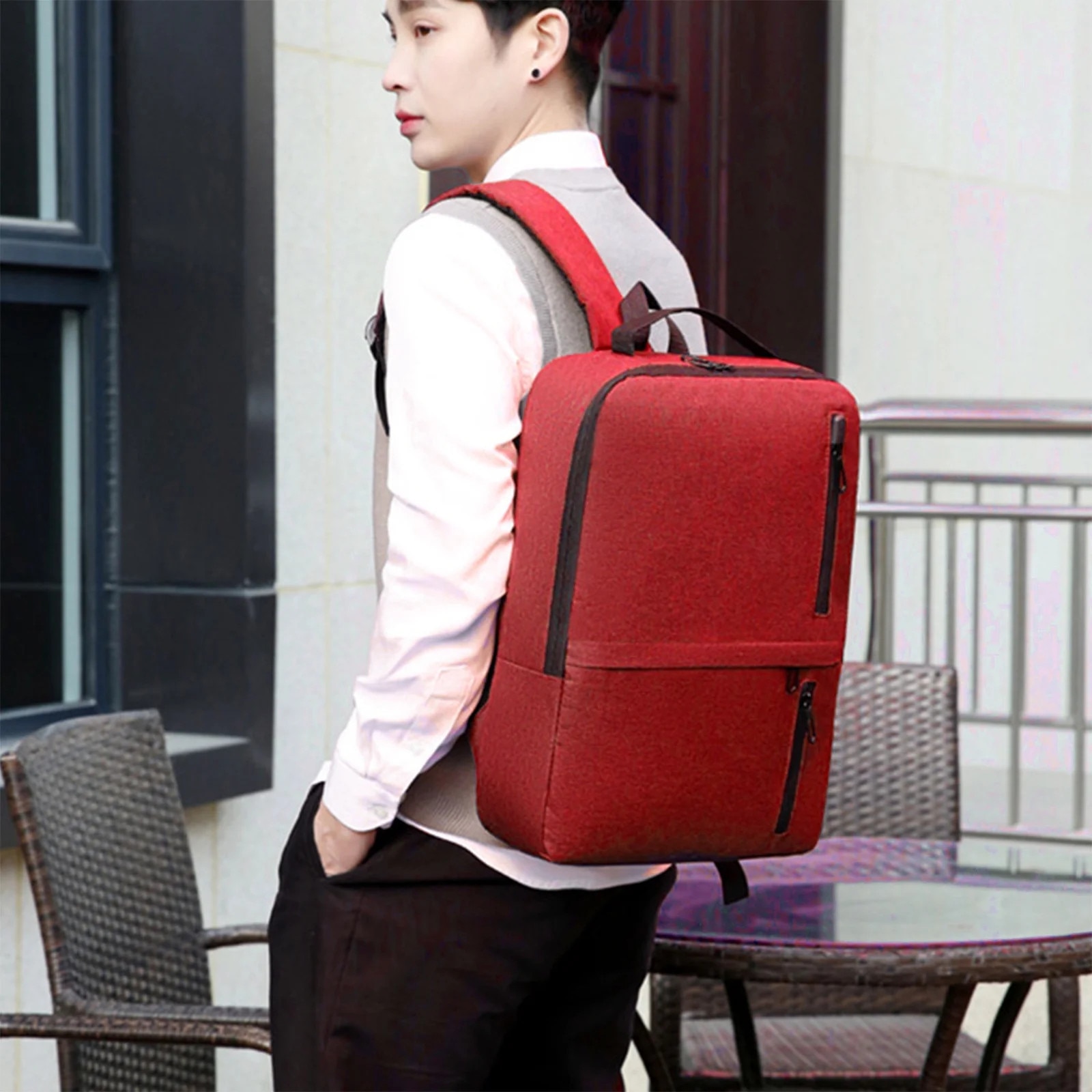 Rucsac laptop calatorie, 15.6 inch, cu port USB, bretele ajustabile, rosu, 43x31x12cm