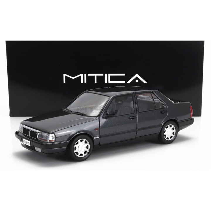 Lancia Thema Turbo 16v Lx 2s modellautó 1991 1:18, fekete metálfényezéssel