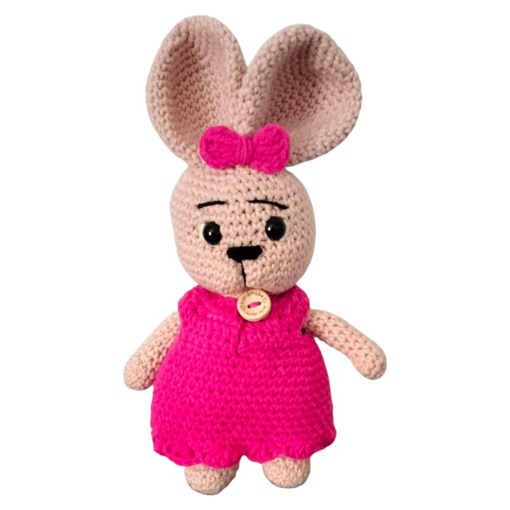 Iepuras crosetat din bumbac, hipoalergenic, cu rochita fucsia, 22 cm