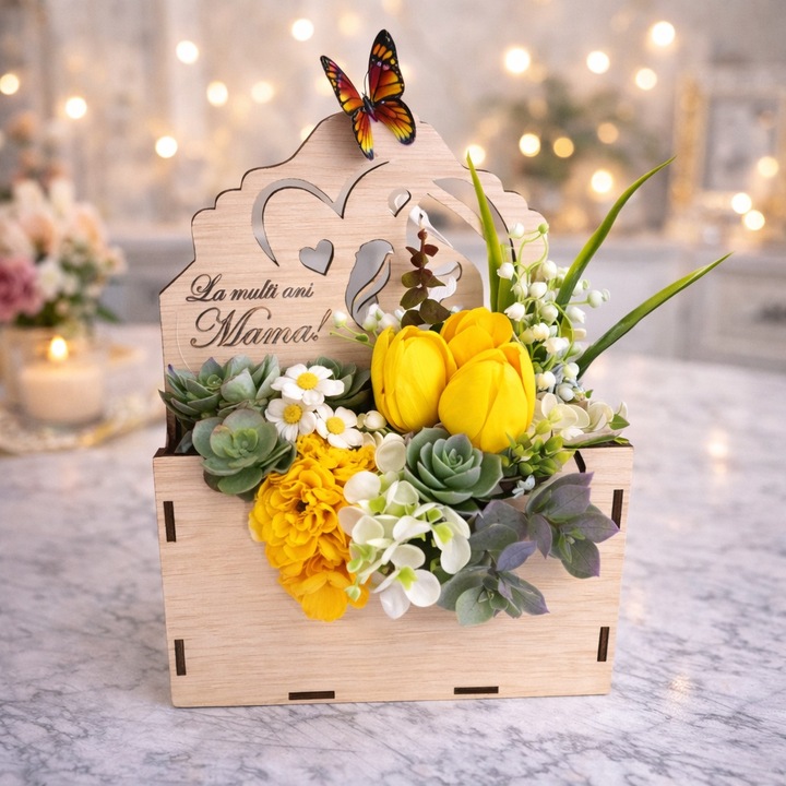 Aranjament floral Envelo, flori de sapun, hortensie, lalele, margaritar si plante artizanale, in cutie deosebita din lemn, Galben