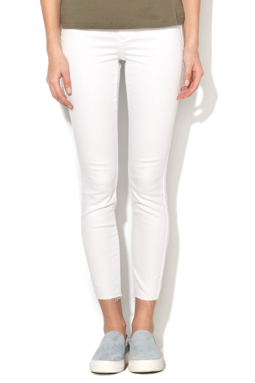 Vero Moda, Blugi capri cu terminatii nefinisate si 5 buzunare Seven, Alb