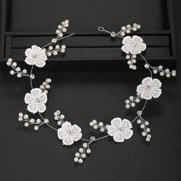 Accesoriu par, argintiu, modelator, cu floricele albe, Omar C8, Pursehuit