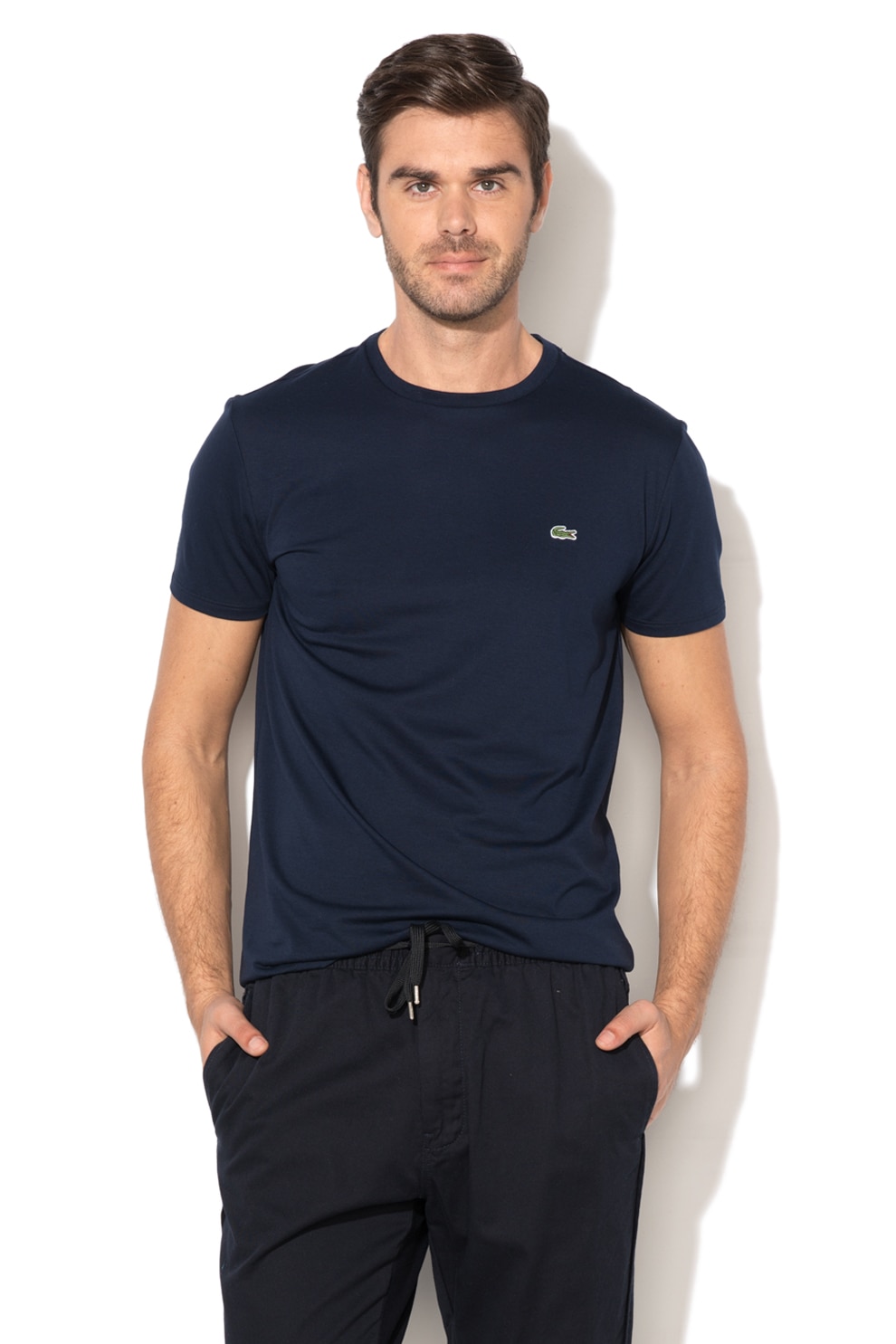 Lacoste, Tricou cu decolteu la baza gatului si aplicatie logo discreta, Bleumarin inchis