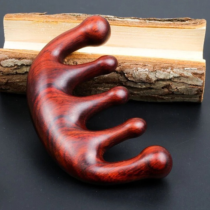 Természetes fa fésű, piros, 10x6x2cm, széles fogú kialakítás, masszázshoz és hajápoláshoz