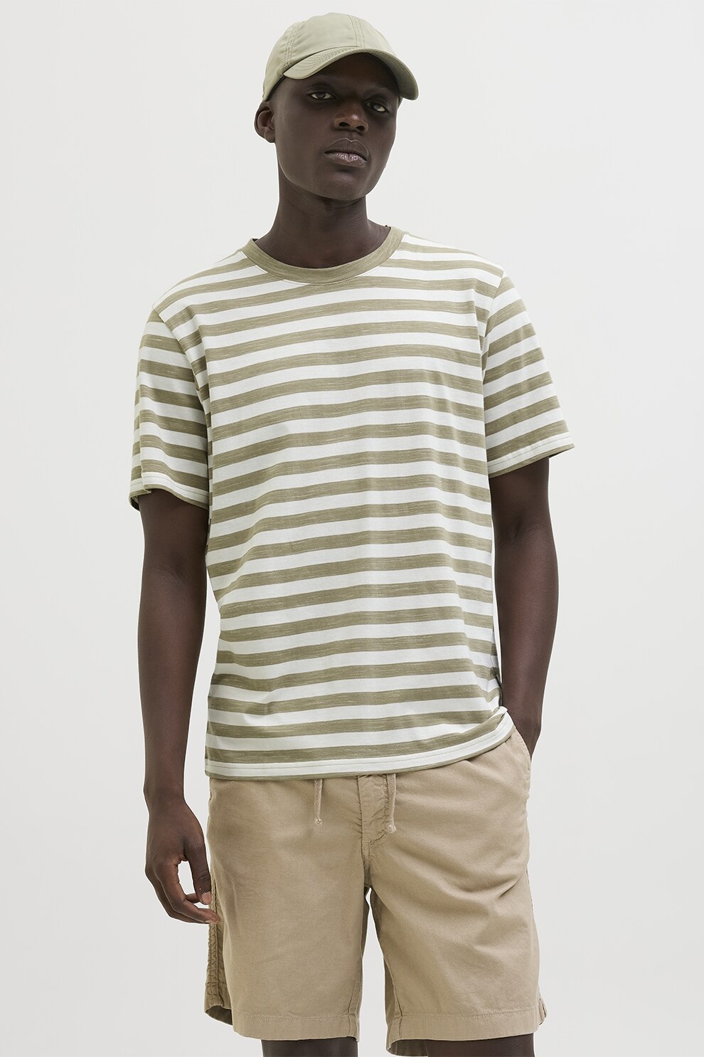 Jack & Jones, Tricou cu decolteu la baza gatului si model in dungi, Alb fildes, Maro taupe, M