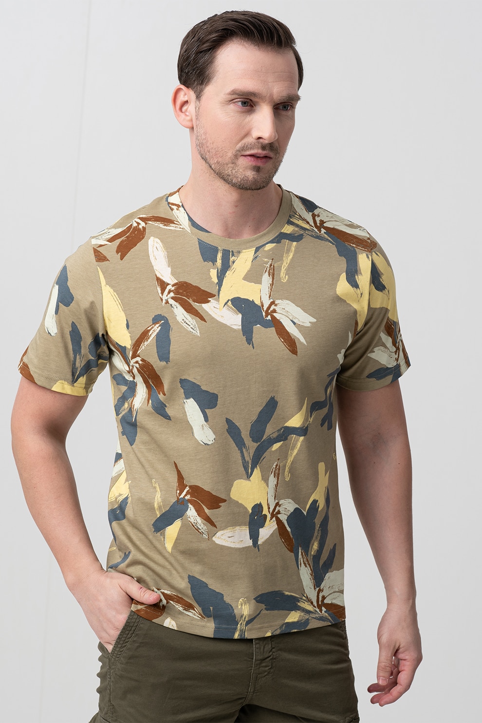 Jack & Jones, Tricou cu decolteu la baza gatului si model, Galben, Albastru prafuit, Maro taupe, M