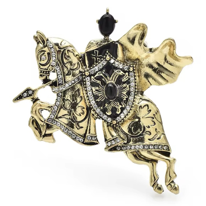 Brosa bijuterie, statement, cavaler pe cal, auriu, 6.8x6.5 cm