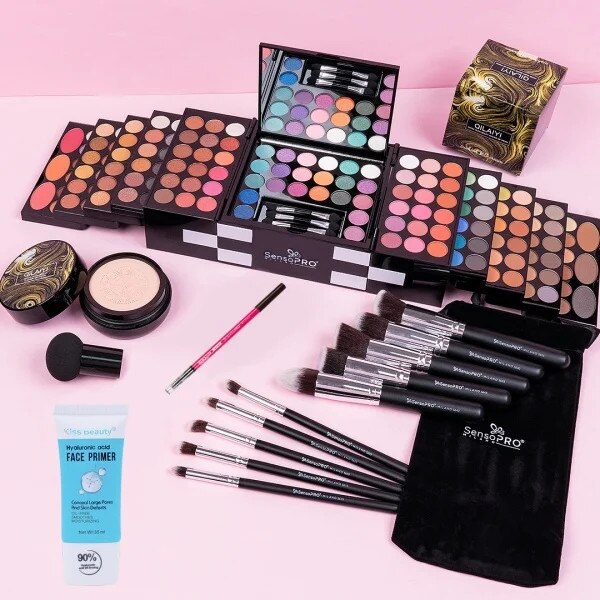 Set Machiaj Ultimate Celebrity - eMAG.ro