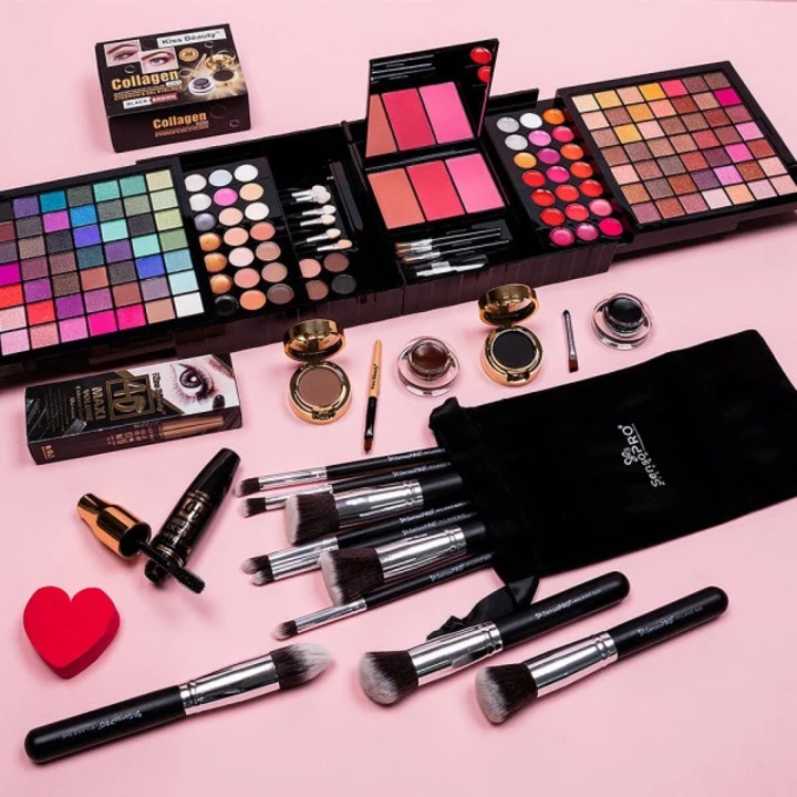 Комплект гримове Beauty Lovers