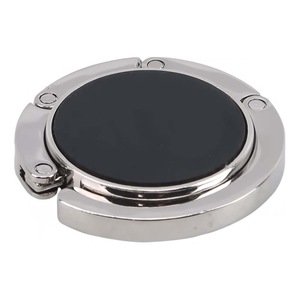 Suporturi si accesorii de baie