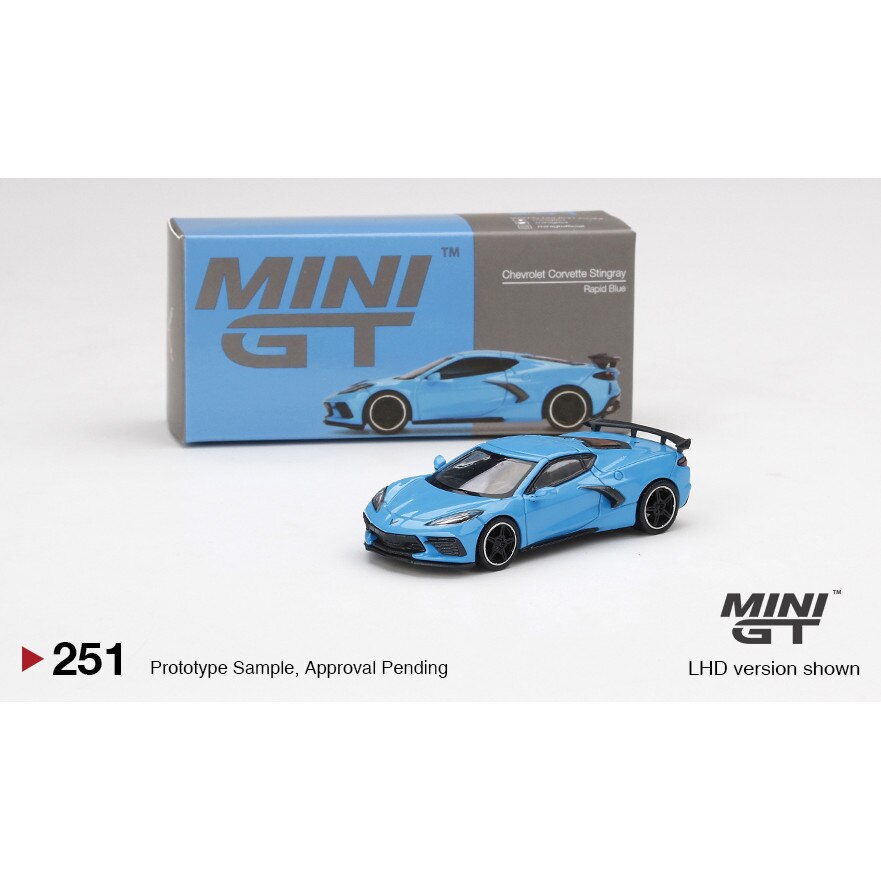 Macheta auto Chevrolet Corvette Stingray, rapid blue LDH, 1:64