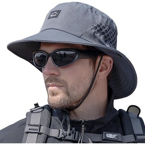 Sepci si caciuli barbati