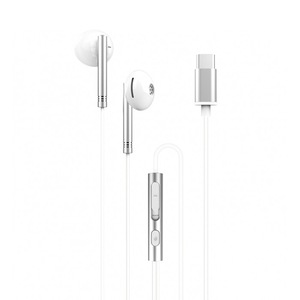 Vezetékes fej- és fülhallgatók