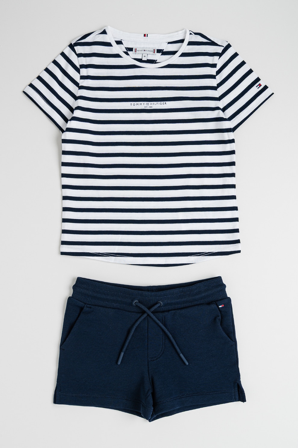 Tommy Hilfiger, Set de tricou si pantaloni scurti cu snur, Alb, Albastru ultramarin, 164 CM