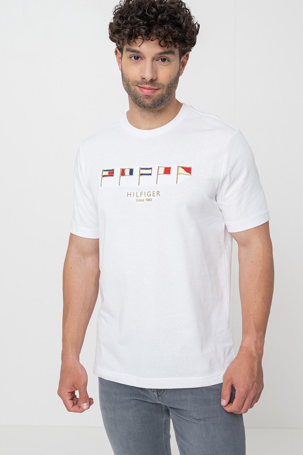 Tommy Hilfiger, Tricou cu decolteu la baza gatului si detalii brodate, Rosu, Maro deschis, Alb optic, 2XL