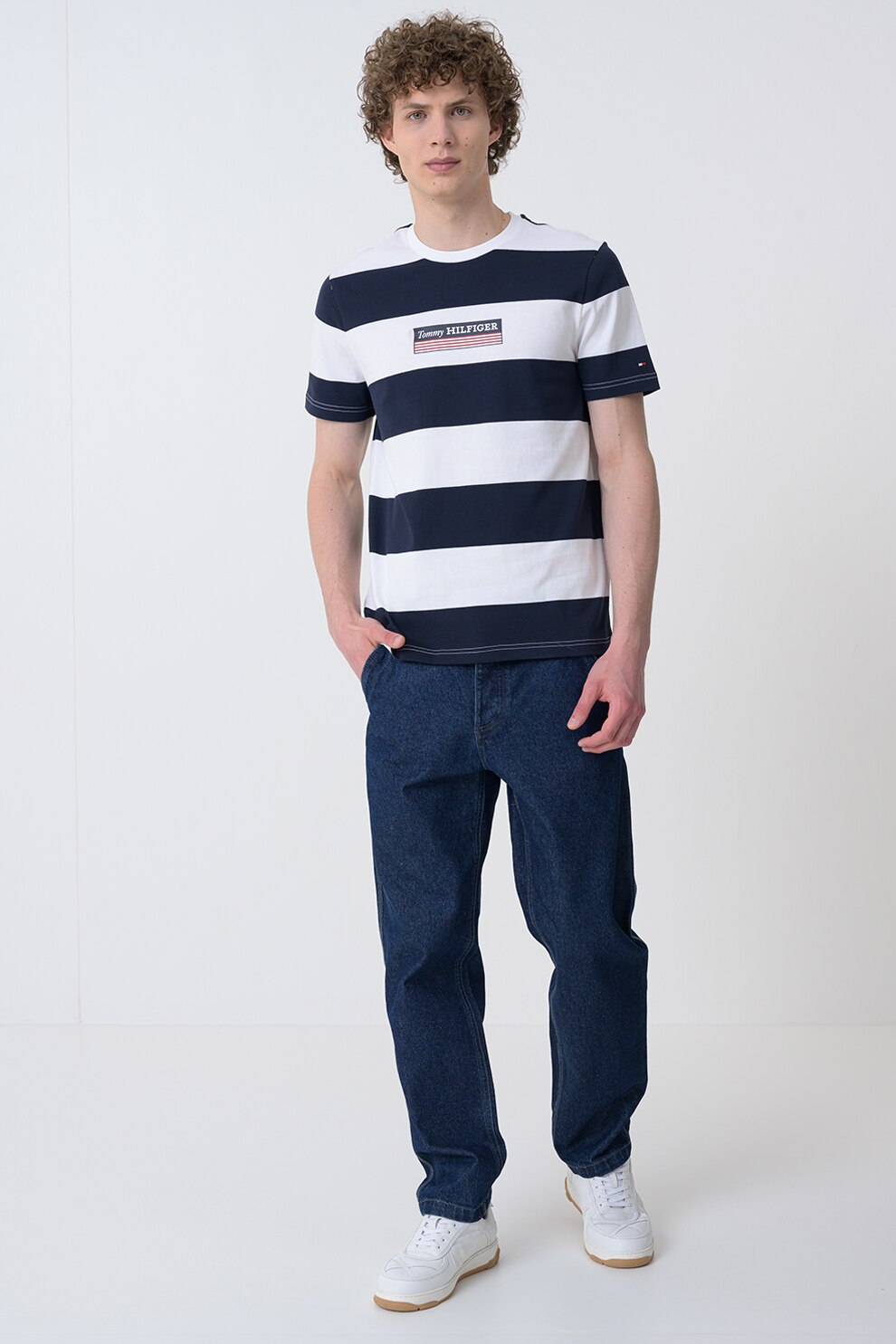 Tommy Hilfiger, Tricou cu decolteu la baza gatului si model in dungi, Alb optic, Bleumarin, L