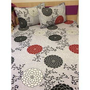 Lenjerie de pat cu elastic din bumbac 100% trei piese by Liz Line-DE338 Lenjerie de pat cu elastic din bumbac 100% trei piese by Liz Line-DE338