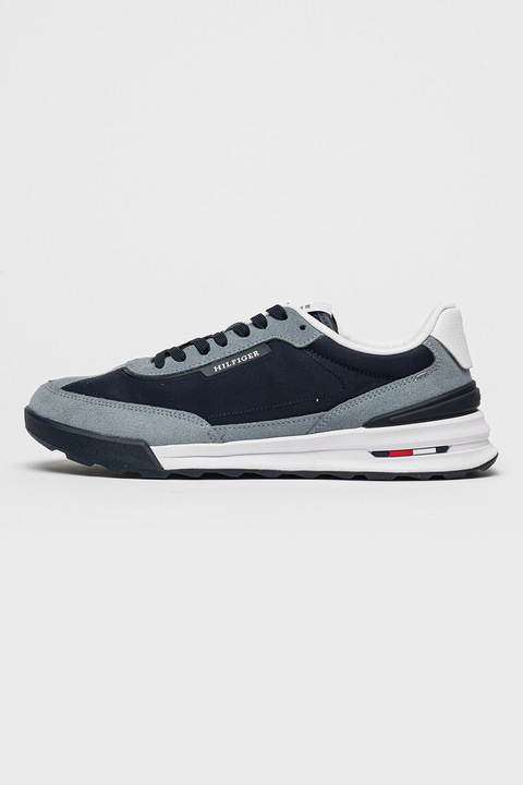 Tommy Hilfiger, Спортни обувки Retro Runner с велур, Бял/Тъмносин