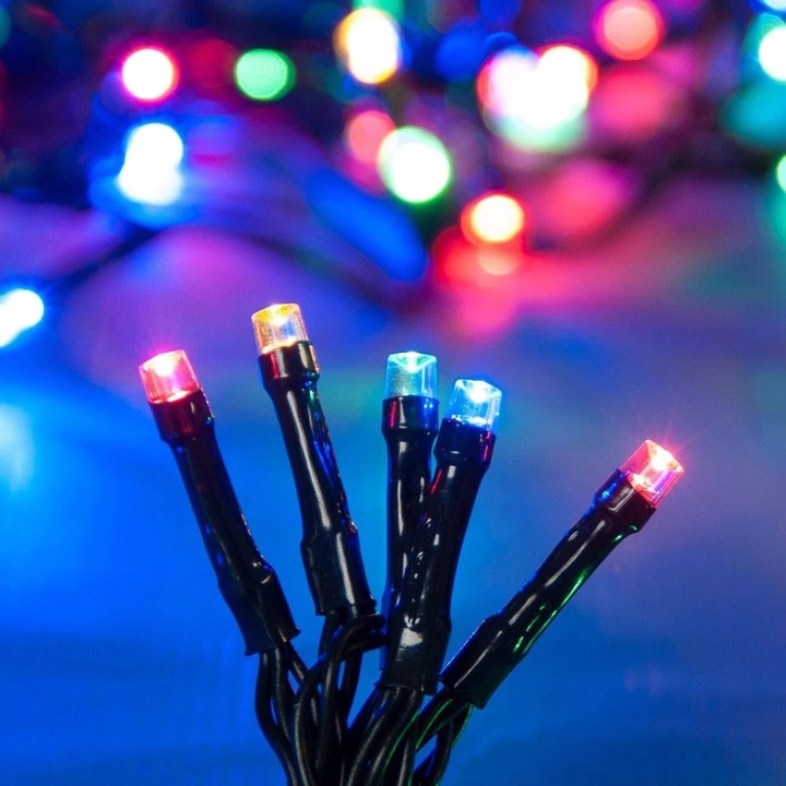 100 LED крушки 6,07 м вътрешни и външни разтегателни нишки - многоцветни