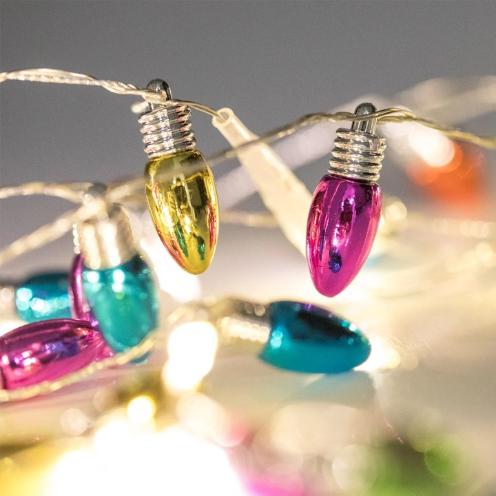 Светлинна инсталация с 20 LED крушки с батерии Цветни крушки 2,20 м - топло бяло