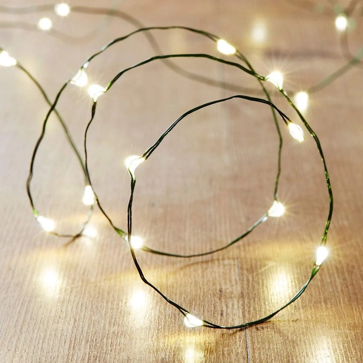 20 LED светлини, захранвани с батерии, 1,9 м - изключително топло бяло