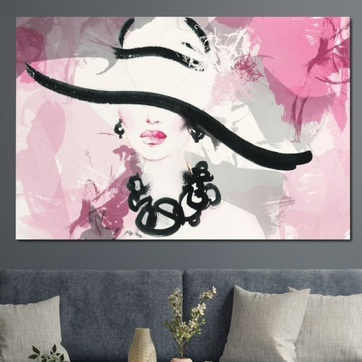 Премиум картина върху платно, LuxCanva® G1083, Шик и елегантна, 100 X 150 СМ, 100% памучно платно 400 г/м2, дървена рамка, шапка, аксесоар, колие, розово, изтънчено, стил, мода, дама, бижута, хол, спалня