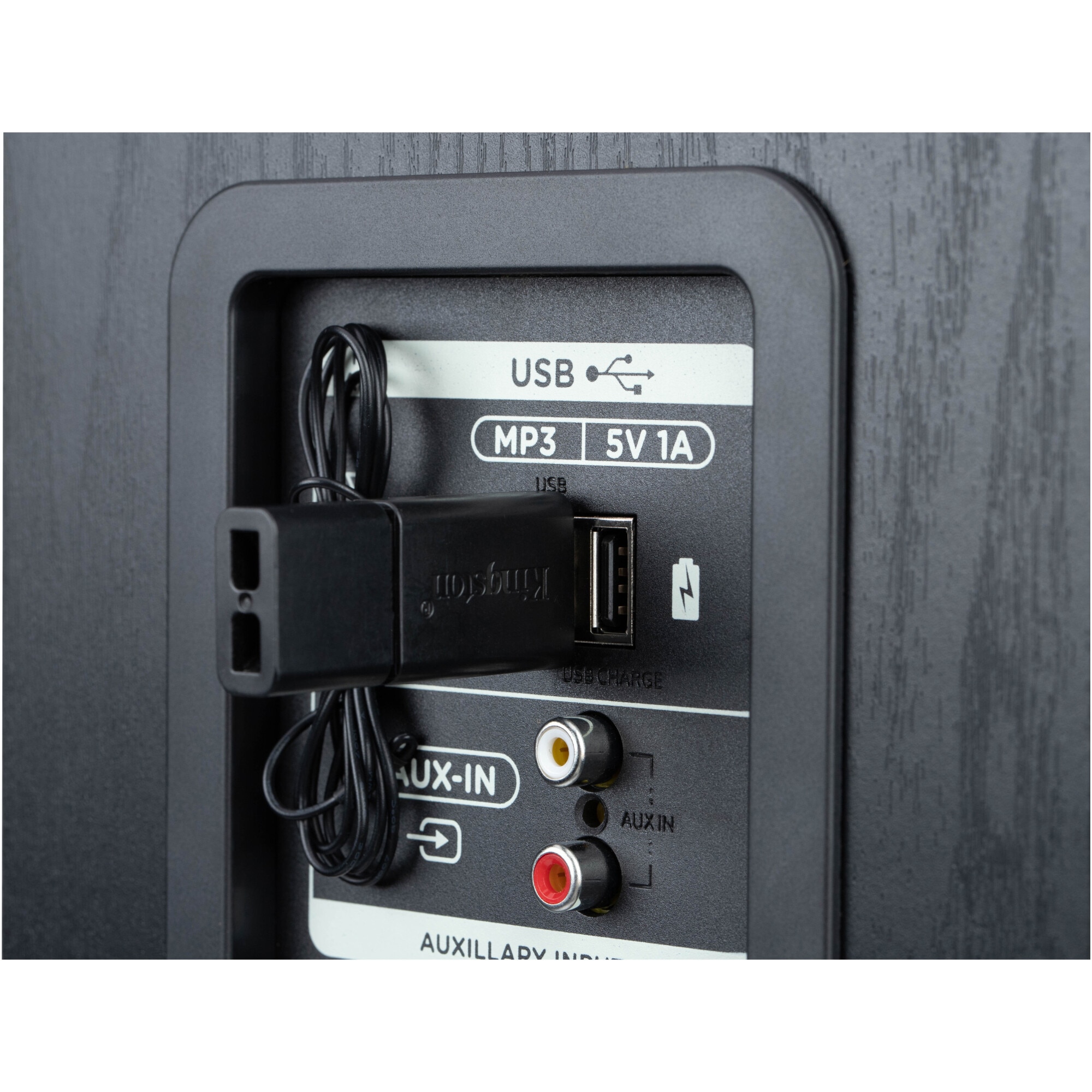 RESIGILAT: Boxa activa AKAI Aerobeat Pillar, 60W, Bluetooth, Radio FM, CD-Player, Negru