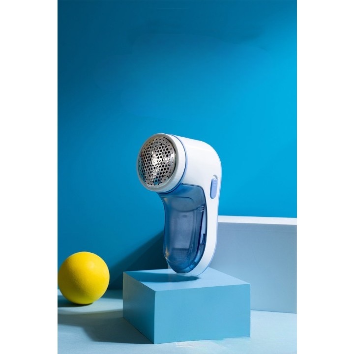Aparat Pentru Curatat Scame, Par Si Praf, By Fitilomania, Pentru Diferite Tipuri De Material, Cu Lame Din Otel Inoxidabil, Incarcare Prin USB Type-C, Cu Perie De Curatare si Cablu USB Incluse, Albastru, 15 x 7 cm