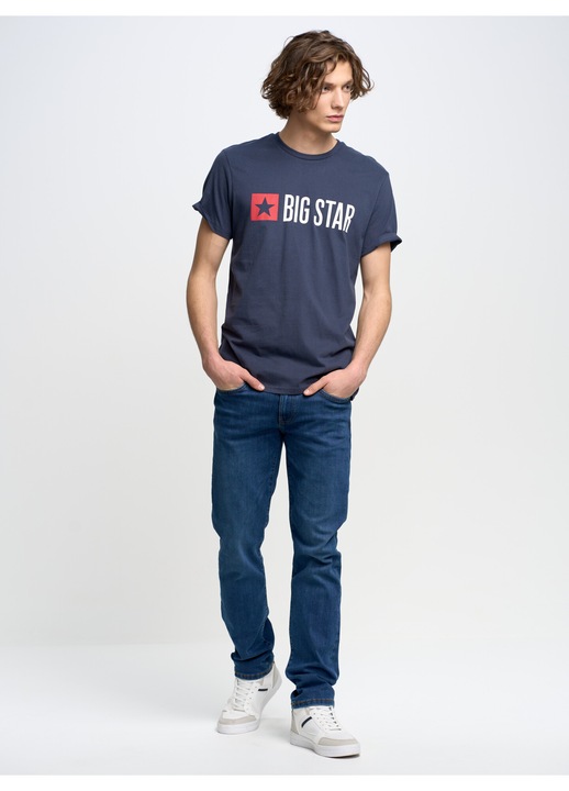 Polo kerek nyakkivagassal