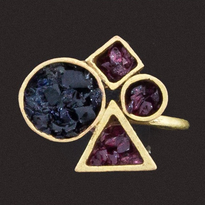 Inel dama, cu alama si onyx, auriu