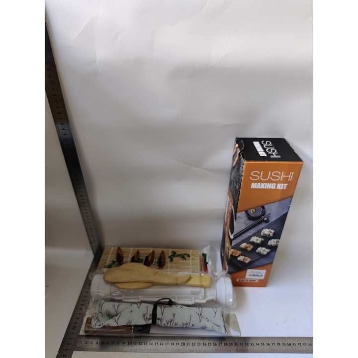 Set Ustensile pentru Sushi Set din 15 Accesorii pentru Sushi Set pentru Sushi HOME MADE Cutit Inclus Forme Betisoare Multicolor