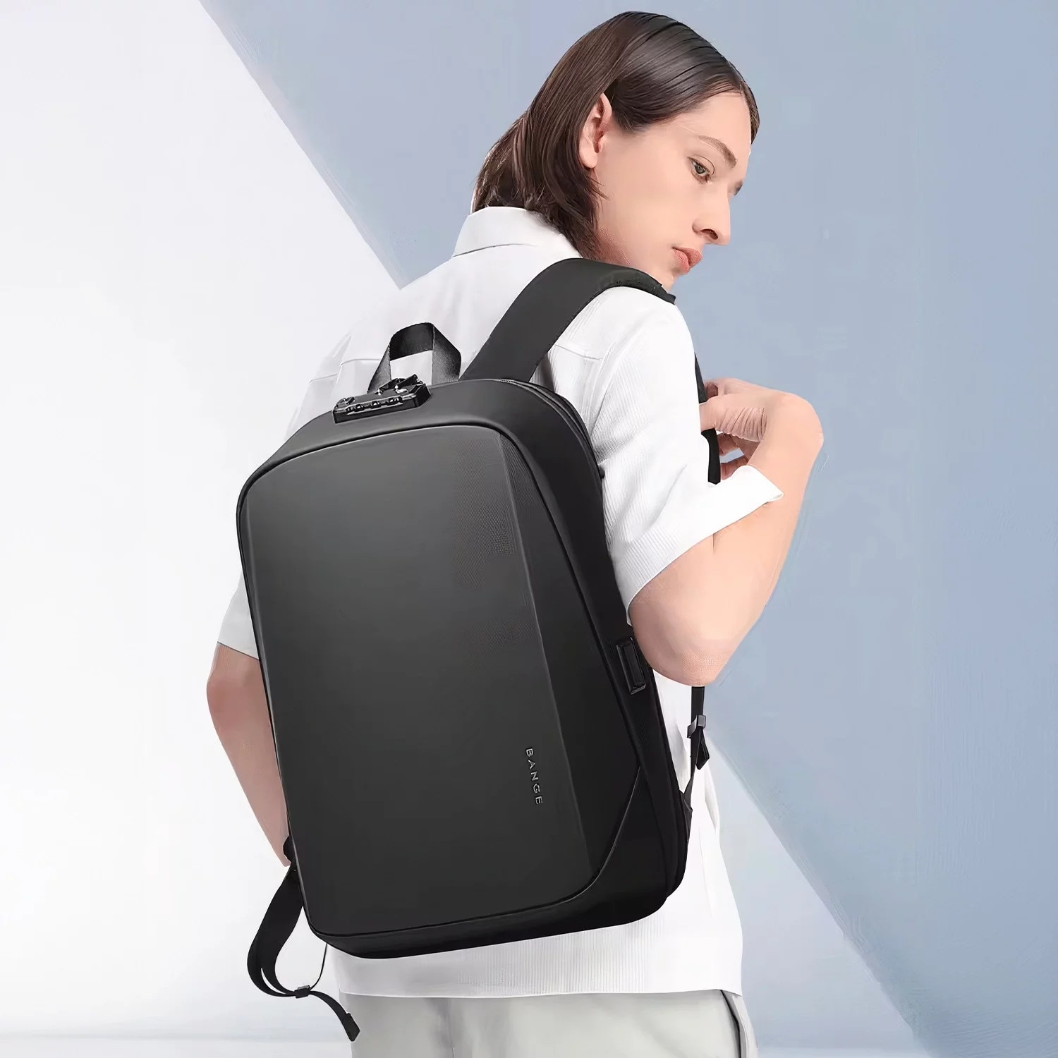 Rucsac waterproof Bange 15.6", 47x12.5x30cm, negru, capacitate 18 litri, sistem antifurt cu inchidere TSA