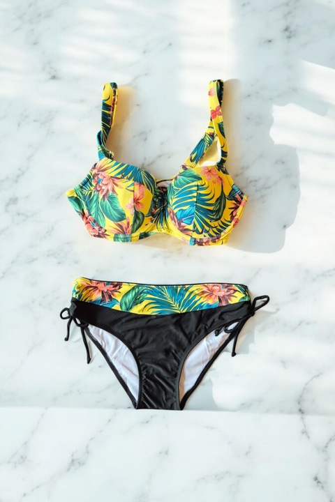 Costume de baie 2 piese, slip clasic, marime mare, bleumarin floral 8920, Negru