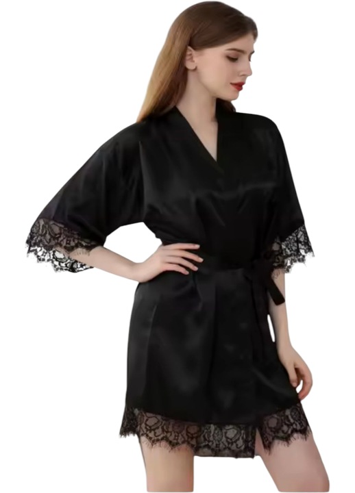 Дамска сатенена роба StarFashion с три четвърти ръкав, допълнена с дантела, Черен