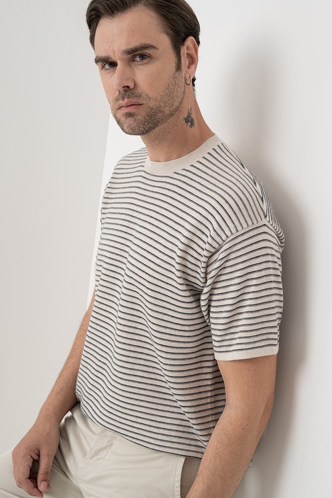 United Colors of Benetton, Tricou cu decolteu la baza gatului si imprimeu in dungi, Albastru ultramarin/Bej deschis